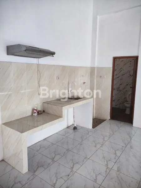 image RUMAH / GUDANG KECIL LOSS TANPA SEKAT DI DEKAT KAMPUS ISI (4)