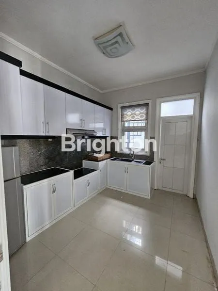 image RUMAH CANTIK HOOK FURNISH DI PERUMAHAN BALIKPAPAN BARU  (5)