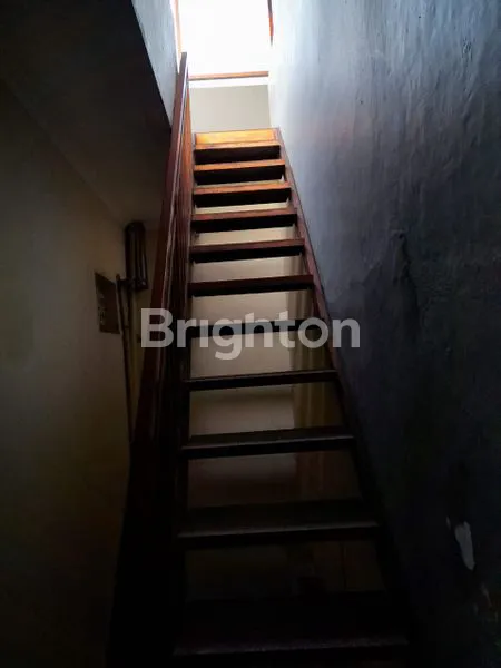 image RUMAH 2 LANTAI STRATEGIS TENANG & BEBAS BANJIR DI JELAMBAR, JAKARTA BARAT (7)