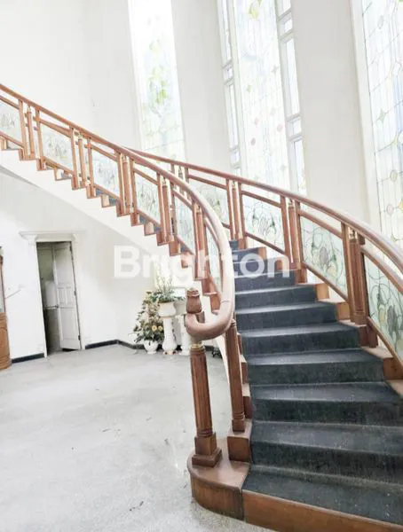 RUMAH MEWAH DI BUKITSARI DIJUAL MURAH