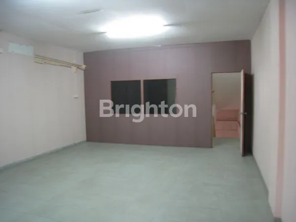 image RUKO 3,5 LANTAI DI BATAM CENTER SIAP HUNI (3)