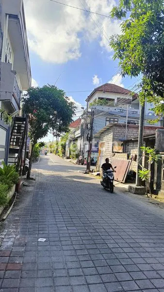 image RUMAH NYAMAN DAN ASRI DI DEKAT KAMPUS UNUD JIMBARAN BALI (7)