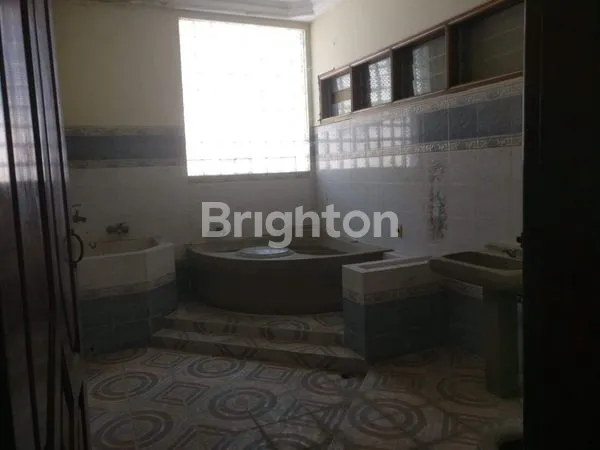 image RUMAH PUCANG KEREP 2,5 LANTAI (3)