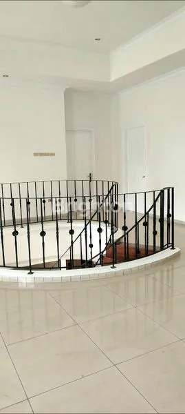 image RUMAH MEVVAH PUSPITA LOKA BSD (6)