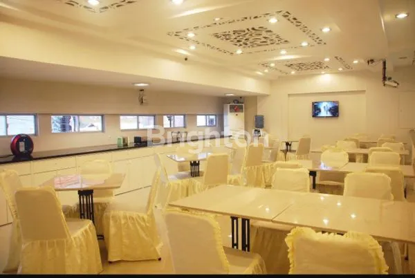 image HUNIAN MEWAH HOTEL BERGAYA DI PUSAT KOTA MEDAN, FULLY-FURNISHED DAN BERSERTIFIKAT SHM (3)