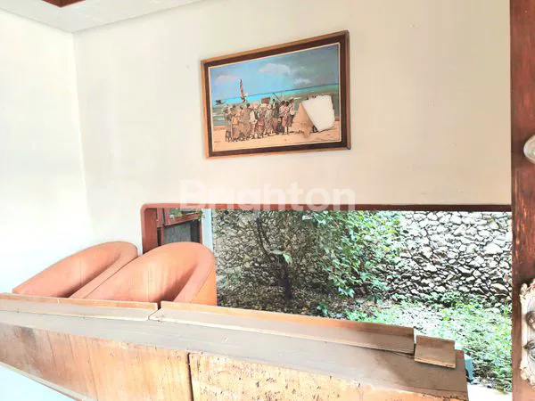 image RUMAH LUAS 325 M2 DI PUSAT KOTA BANDUNG, DEKAT PASAR CIHAPIT & GEDUNG SATE (7)