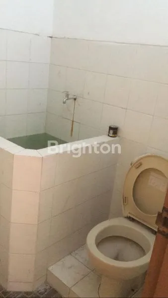 image RUMAH 1 LANTAI DI PERUMAHAN GRIYA BABATAN MUKTI WIYUNG (4)