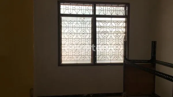 image RUMAH 1 LANTAI DI PERUMAHAN GRIYA BABATAN MUKTI WIYUNG (5)