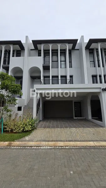 image RUMAH MEWAH CLASSIC TROPICAL CLUSTER AETHER GREENWICH PARK BSD CITY SIAP HUNI (1)
