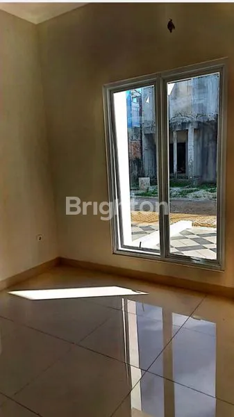 image RUMAH BARU GREESS BELUM DITEMPATI DI PALEM CIATER INDAH (3)