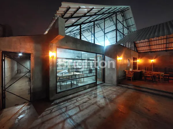 image CAFE DAN WORK SPACE  BANGUNAN BARU CIBUBUR SIAP OPERASIONAL LOKASI STRATEGIS (3)