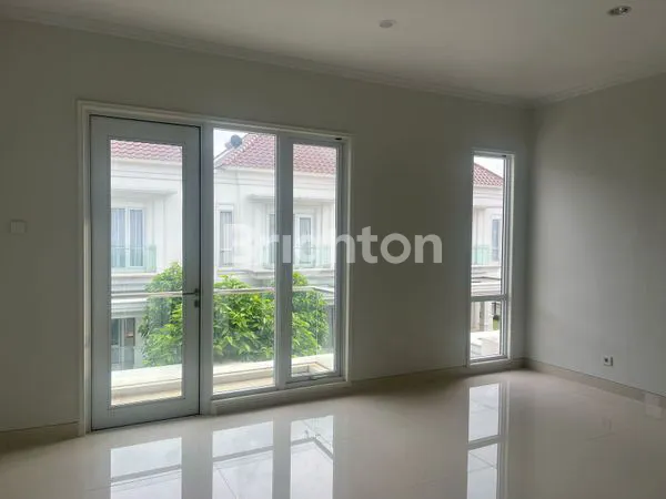 image RUMAH PASADENA RESIDENCE GADING SERPONG (7)
