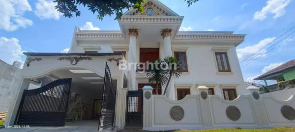 image RUMAH MEWAH DENGAN KOLAM RENANG DI PUSPITA LOKA BSD TANGERANG (1)