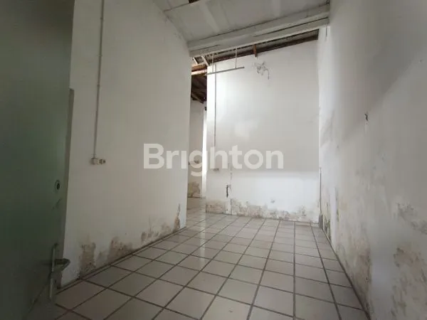 image BANGUNAN COCOK UNTUK JADI GUDANG DI DEPAN PASAR ANDIR BANDUNG (6)