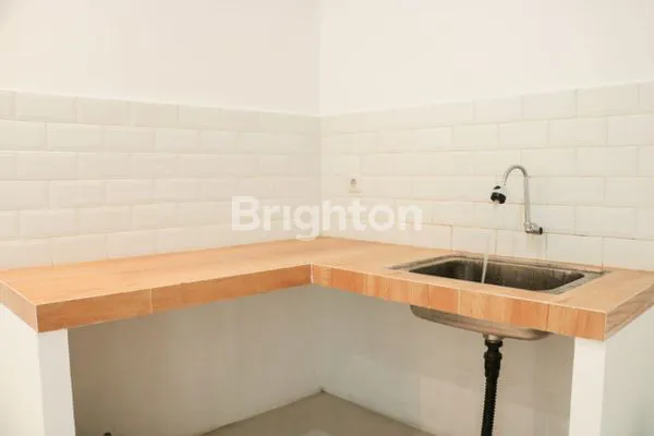 image VILLA RUMAH MINIMALIS MODERN UMY LEMAHDADI BANGUNJIWO (4)