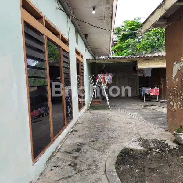 image RUMAH 1 LANTAI 'NGANTONG' BISA UNTUK KOS-KOSAN DI JL CILIWUNG SEMARANG (6)