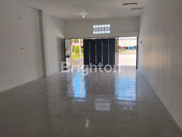 image RUKO GANDENG SATU LANTAI DENGAN TIGA PINTU DI JL. P. AJI ISKANDAR TARAKAN (3)