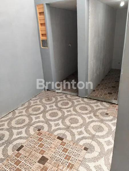image RUKO GANDENG SATU LANTAI DENGAN TIGA PINTU DI JL. P. AJI ISKANDAR TARAKAN (8)