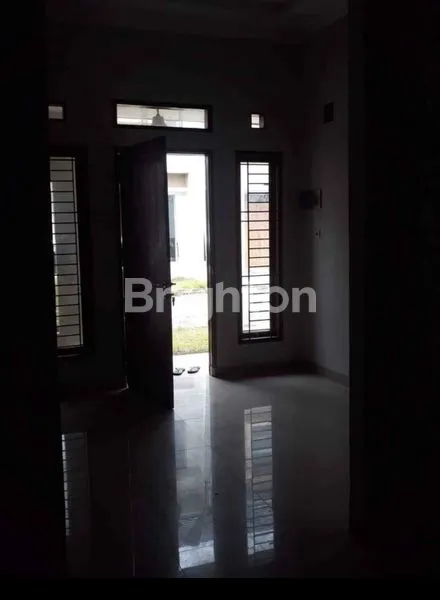 image RUMAH IDAMAN 2TINGKAT DALAM KOMPLEK  PALEM INDAH JOHOR MEDAN (2)