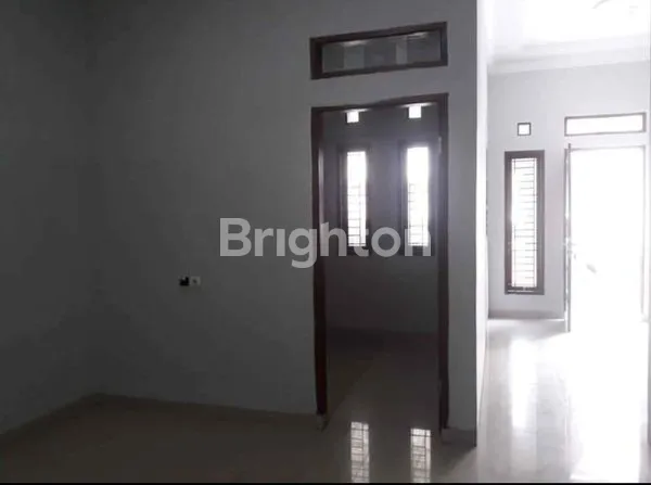 image RUMAH IDAMAN 2TINGKAT DALAM KOMPLEK  PALEM INDAH JOHOR MEDAN (3)