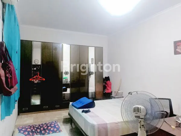 image RUMAH 2 LANTAI STRATEGIS DEKAT DENGAN AKSES JALAN UTAMA, JELAMBAR JAKARTA BARAT (2)