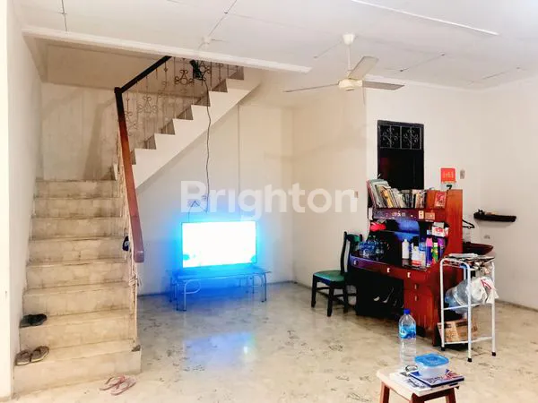 image RUMAH 2 LANTAI STRATEGIS DEKAT DENGAN AKSES JALAN UTAMA, JELAMBAR JAKARTA BARAT (6)