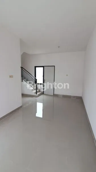 image RUMAH 2 LANTAI CIAMIK (2)