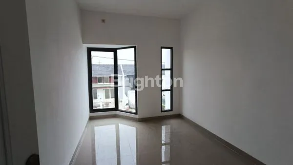 image RUMAH 2 LANTAI CIAMIK (3)