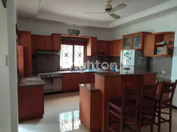 image BALIKPAPAN - DIJUAL RUMAH CANTIK DI LOKASI PREMIUM (G018) (6)