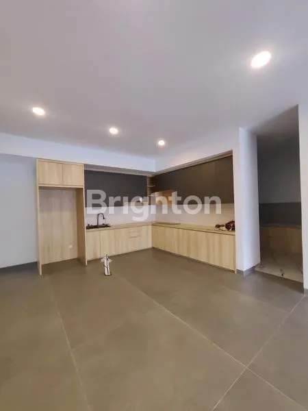 image RUMAH BARU DI ALAM SUTERA TANGERANG (3)