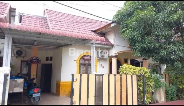 image RUMAH CANTIK JL. MELATI INDAH KOMPLEK VILLA MELATI PERMAI BLOK H9, KELURAHAN DELIMA, ARENGKA, KEC. TAMPAN, PEKANBARU. (1)