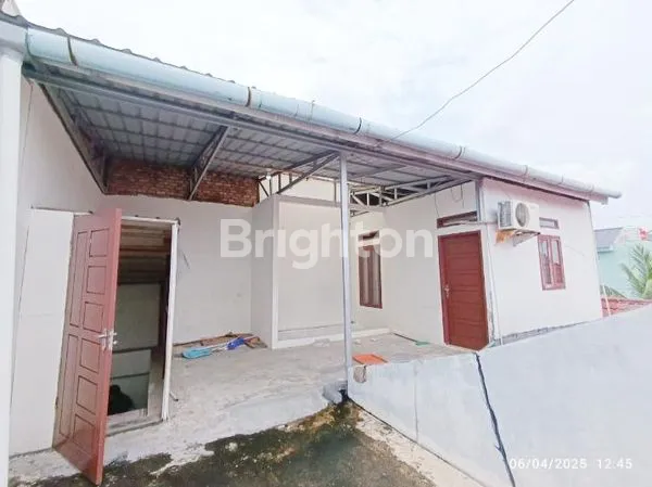 image RUMAH CANTIK JL. MELATI INDAH KOMPLEK VILLA MELATI PERMAI BLOK H9, KELURAHAN DELIMA, ARENGKA, KEC. TAMPAN, PEKANBARU. (7)