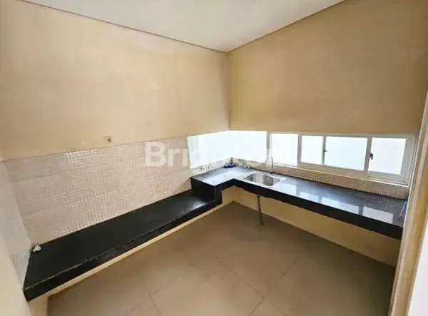 image ROYAL RESIDENCE WIYUNG  (6)