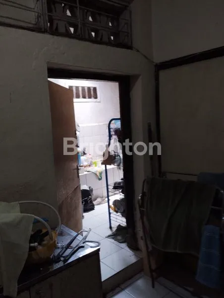 image DIJUAL RUMAH DENGAN BANGUNAN LAMA LOKASI STARTEGIS DITENGAH KOTA BANDUNG. (6)