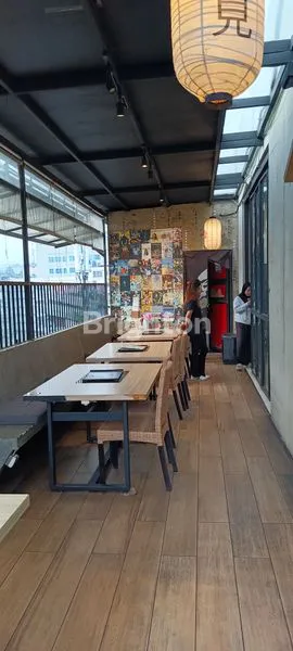 image GEDUNG 4 LANTAI DENGAN LIFT MAINROAD BIKIN HOKI DEKAT PVJ BANDUNG (2)