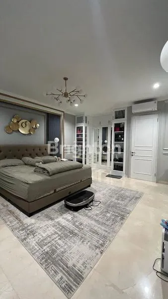 image RUMAH MEWAH DI MADJA RESIDENCE AT PURI DAERAH MERUYA SELATAN, FULL FURNISH DAN SANGAT LUX (8)
