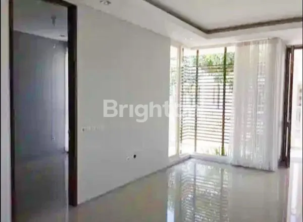 image RUMAH MODERN 2 LT SDH RENOVASI SIAP HUNI DI CLUSTER ELIT PERMATA JINGGA KOTA MALANG (3)