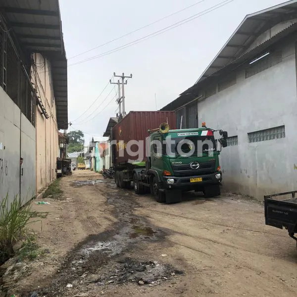 image GUDANG DI CIBOLERANG BANDUNG (7)