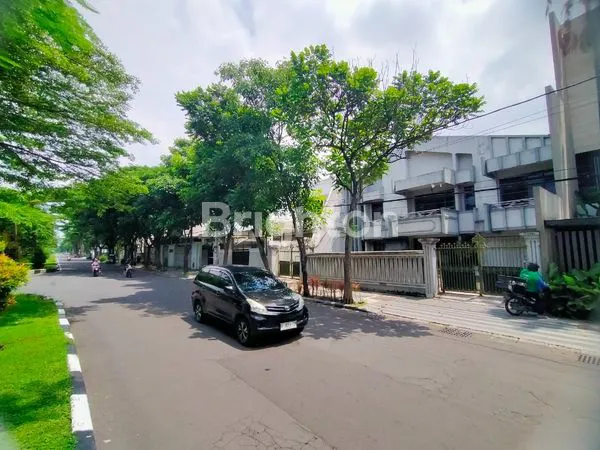 image DIJUAL CEPAT RUMAH 2 LANTAI DI RAYA DHARMAHUSADA INDAH SURABAYA - LOKASI PREMIUM ! (3)