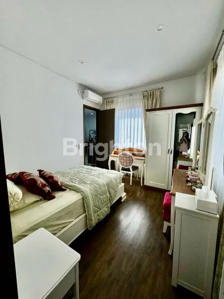 image RUMAH MEWAH 3 LANTAI DI KEIA THE ZORA, BSD CITY (2)