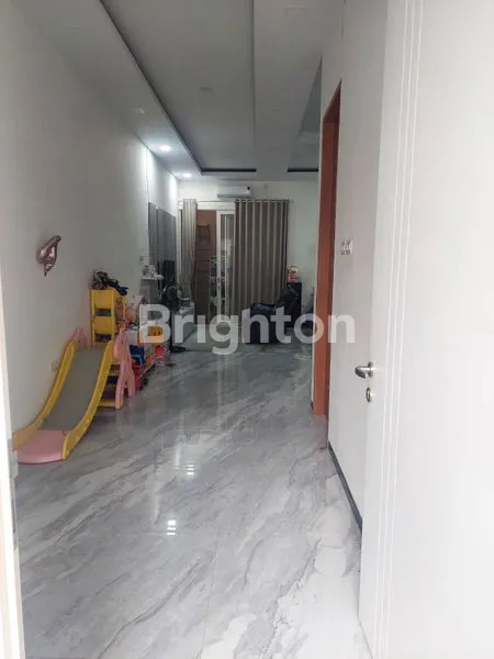 image DI JUAL RUMAH MODERN MINIMALIS LOKASI DI MULYOSARI PRIMA UTARA SURABAYA TIMUR (7)