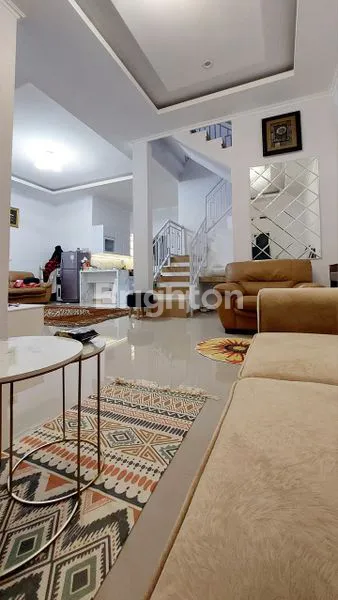 image RUMAH MEWAH FULL FURNISHED DEKAT TOL BUAH BATU (1)