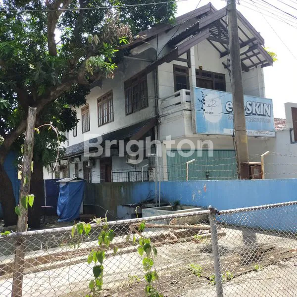 RUMAH LOKASI STRATEGIS