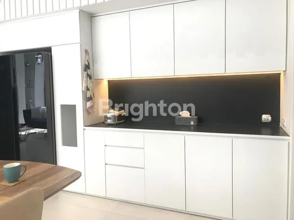 image RUMAH 2 LANTAI CONCEPT VILLA DI ALAM HIJAU CITRALAND UTAMA, SURABAYA (6)