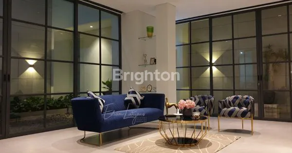 image RUMAH 2 LANTAI CONCEPT VILLA DI ALAM HIJAU CITRALAND UTAMA, SURABAYA (4)