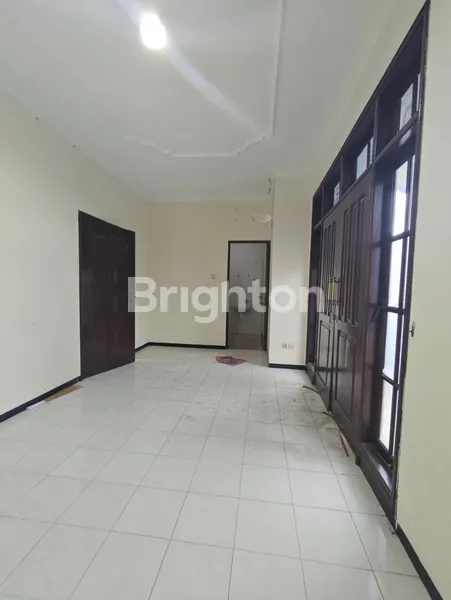 image RUMAH 2 LANTAI DHARMAHUSADA MAS SIAP HUNI DEKAT SUTOREJO RAYA MULYOSARI WISMA PERMAI KERTAJAYA INDAH PAKUWON CITY (8)