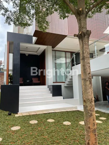 image RUMAH SIAP HUNI ASRI DAN NYAMAN DI BOULEVARD BINTARO JAYA (2)