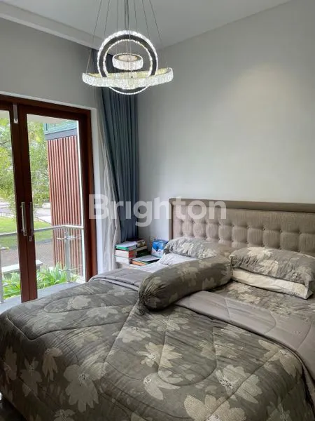 image RUMAH SIAP HUNI ASRI DAN NYAMAN DI BOULEVARD BINTARO JAYA (6)