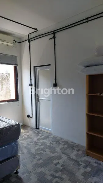 image SEMI VILLA HOUSE WITH 4 BEDROOM AND LARGE GARDEN (2)