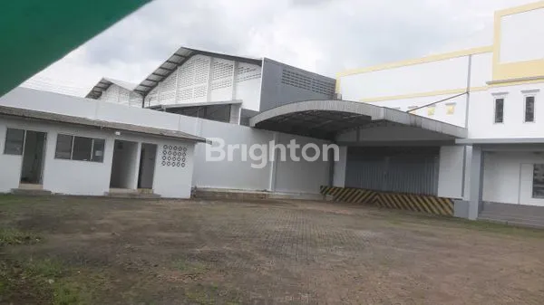 image GUDANG LOADING DOCK DI PAKISAJI MALANG (7)